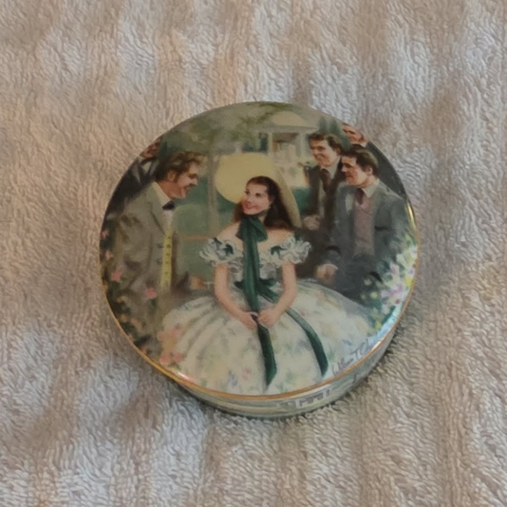 Vintage Scarlett At Twelve Oakes Music Box - Tara's Theme - Numbered